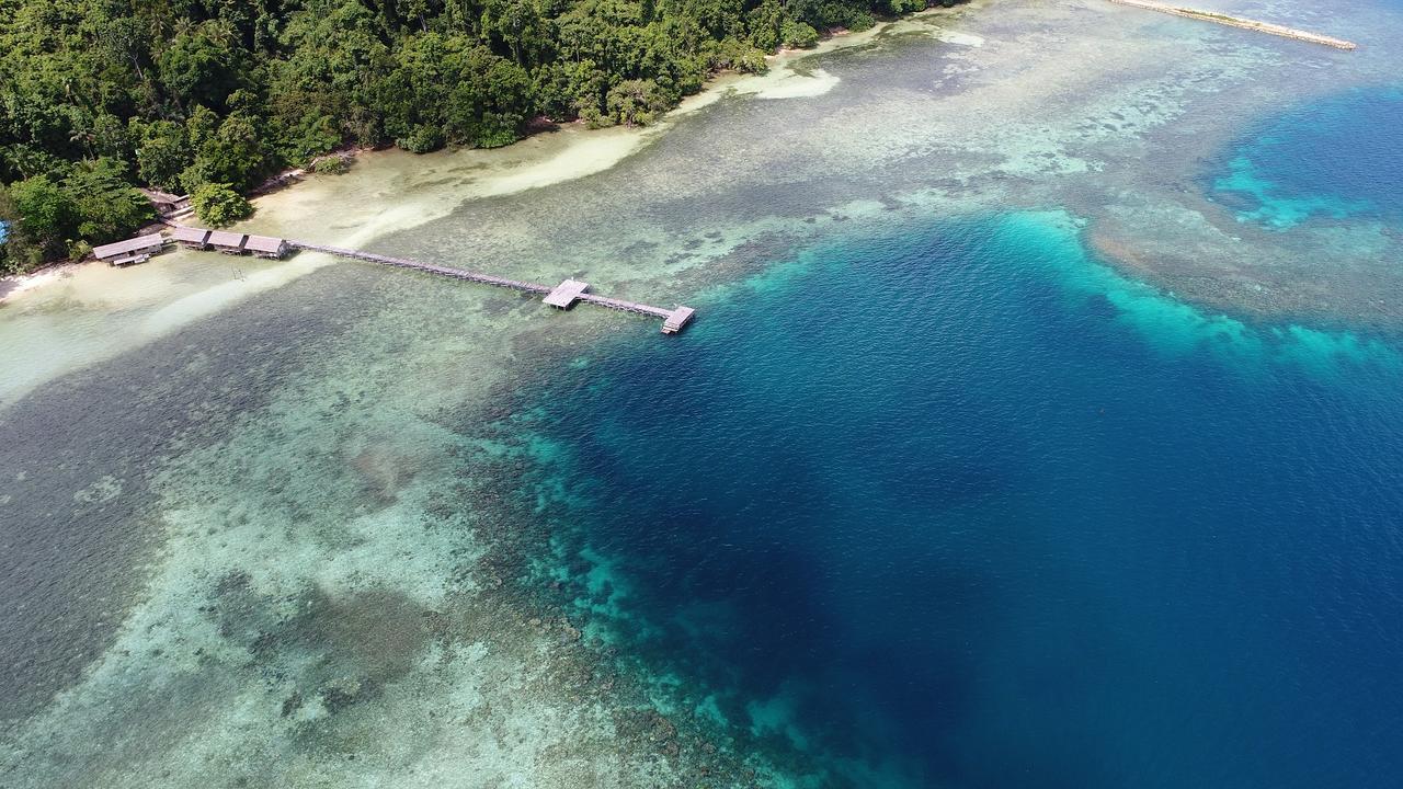 Hamueco Dive Resort Raja Ampat Рабия Экстерьер фото