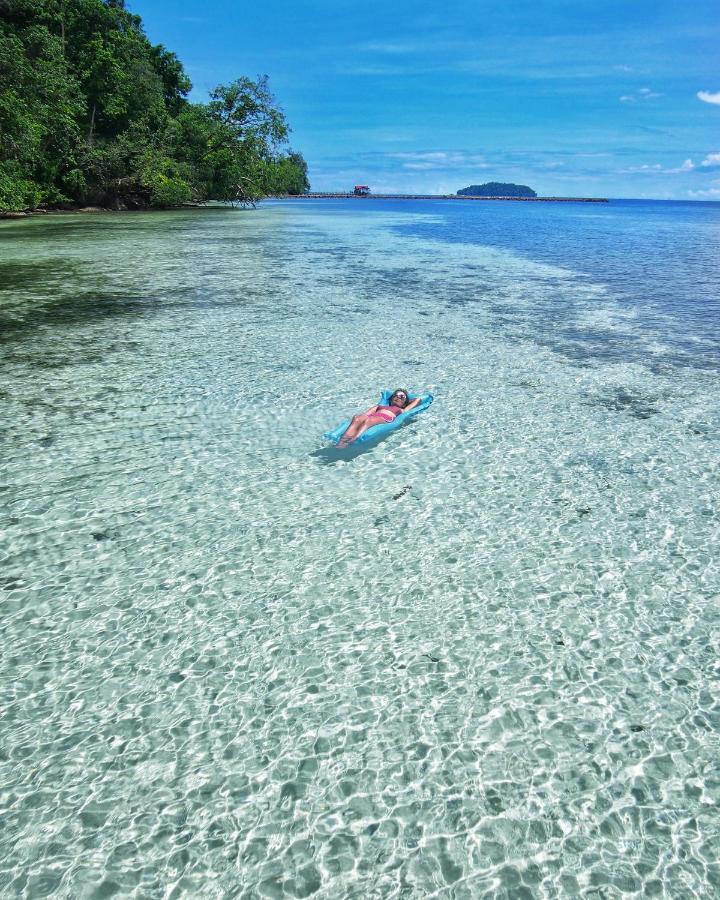 Hamueco Dive Resort Raja Ampat Рабия Экстерьер фото