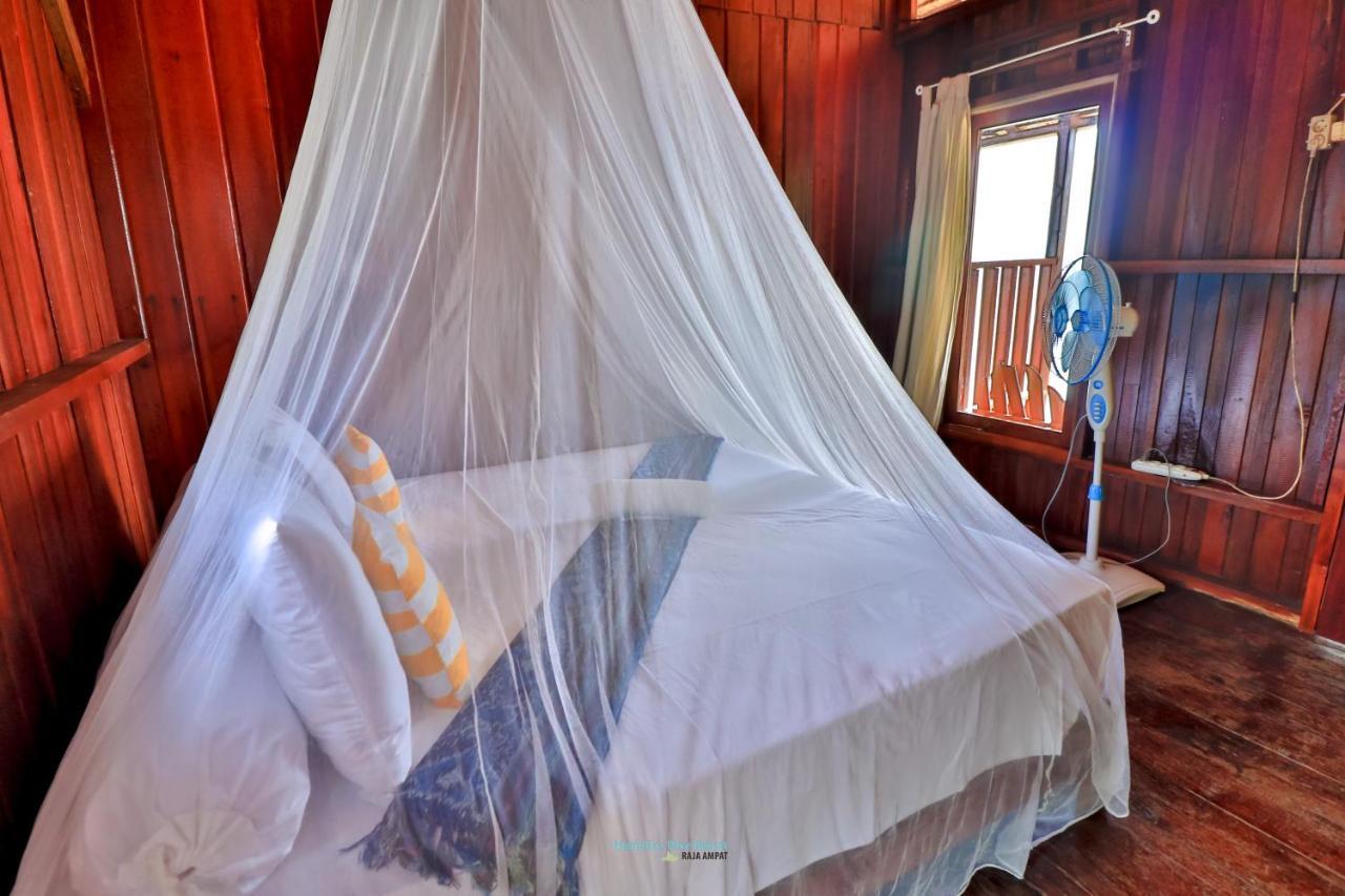 Hamueco Dive Resort Raja Ampat Рабия Экстерьер фото